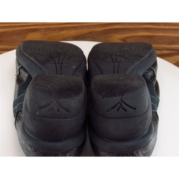 White Mountain Size 8.5 Clog Black Synthetic Medium Happy Slip On Women - Picture 10 of 11